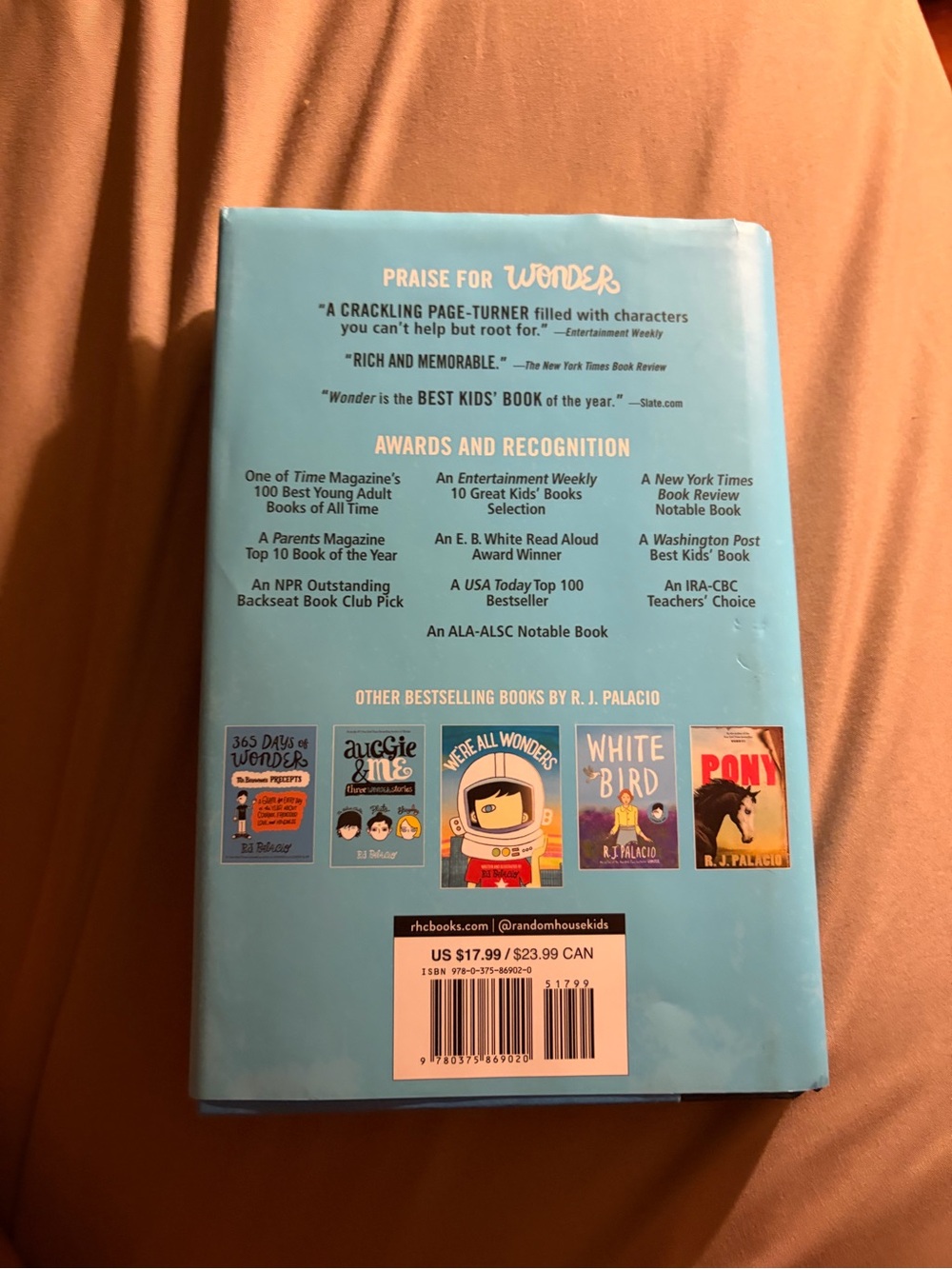 Wonder by RJ Palacio - Picture 2 of 2